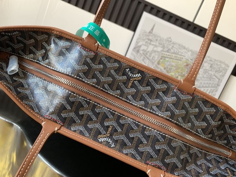 Goyard Shopping Bags